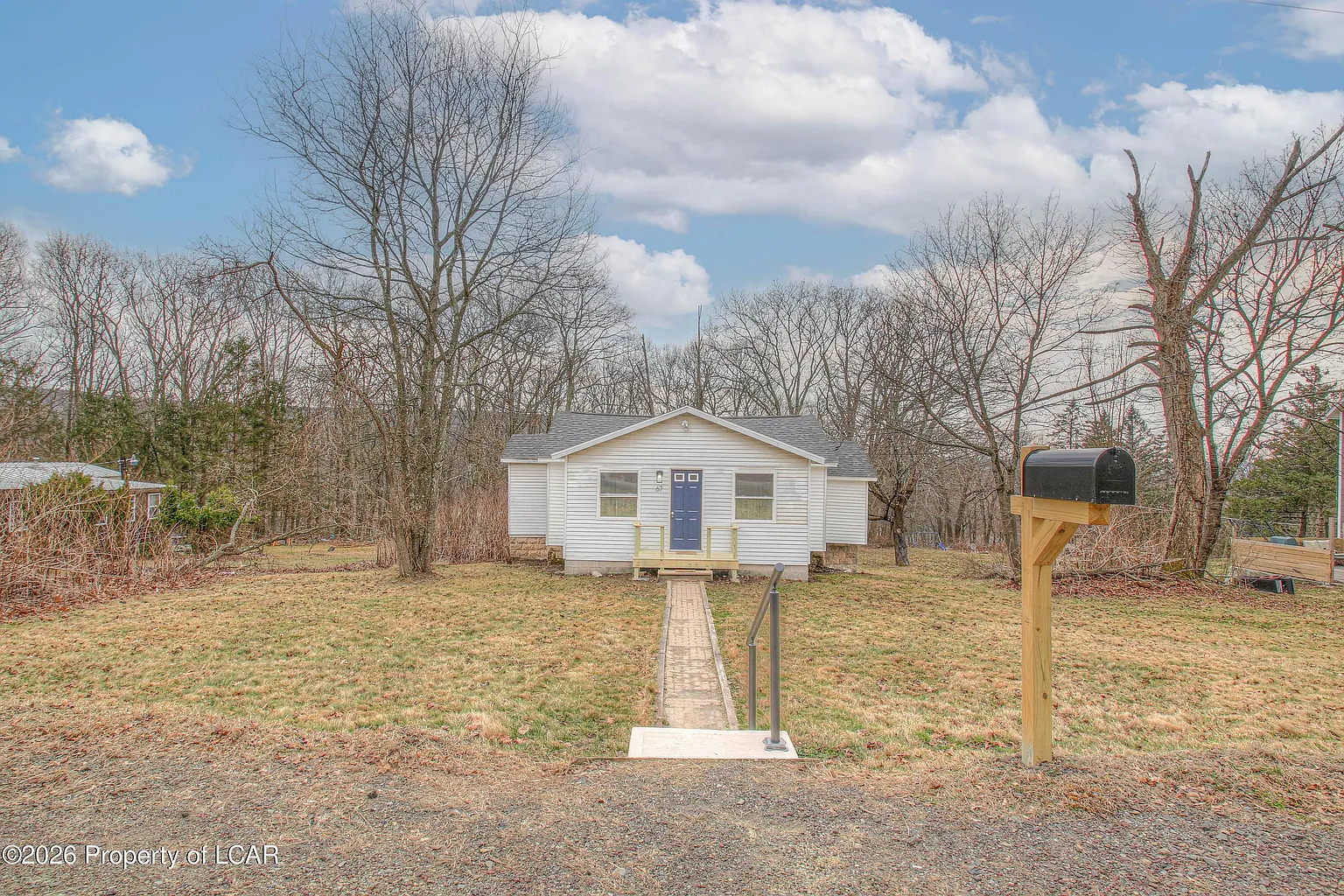 67 Gracedale Ave photo 1