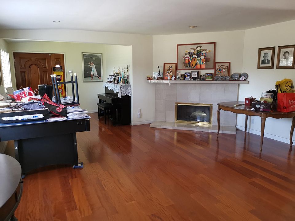 1st image of 22543 Hartland St
