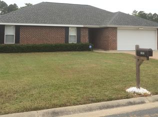 102 Maverick St, Deridder, LA 70634