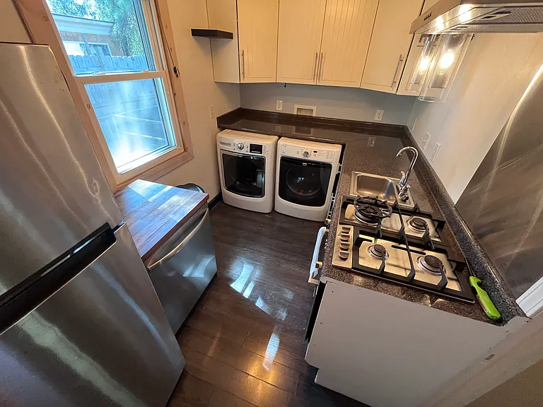 1769 Crump Ave — Photo 10