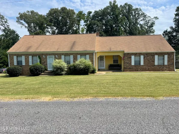 57 Pamela Dr, Senatobia, MS 38668