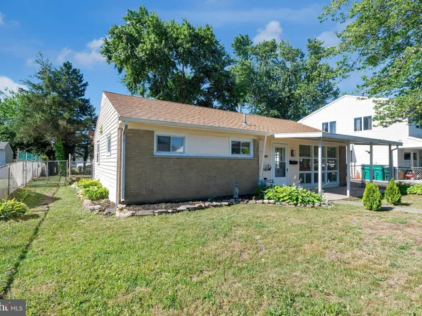 1206 Spencer Dr, Croydon, PA 19021