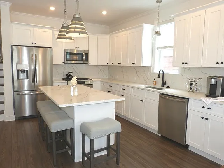2717 Asbury Ave — Photo 9