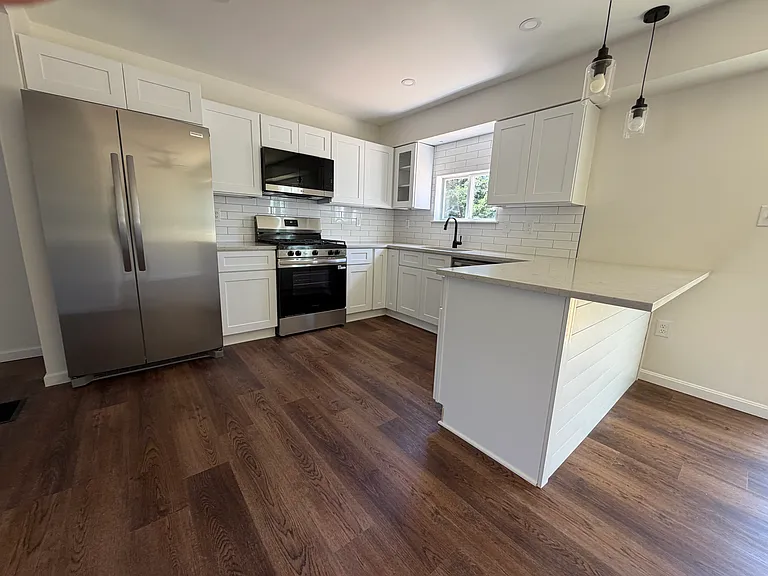 1305 Amyclae Pl — Photo 2