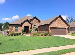 5003 Maple Leaf Dr, Benton, AR 72019