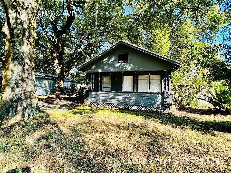 Affordable 3 bed home, The best offer in Jax! — Photo 2