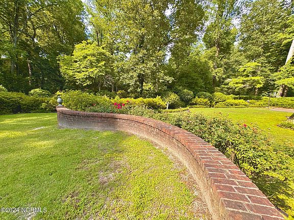 5th image of 2218 Stallings Drive