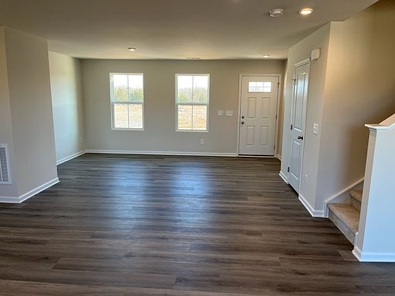 4th image of 113 Gallant Fox Dr Lot 106