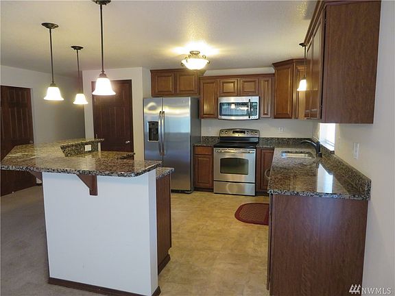 3rd image of 4622 NW 17th Ave