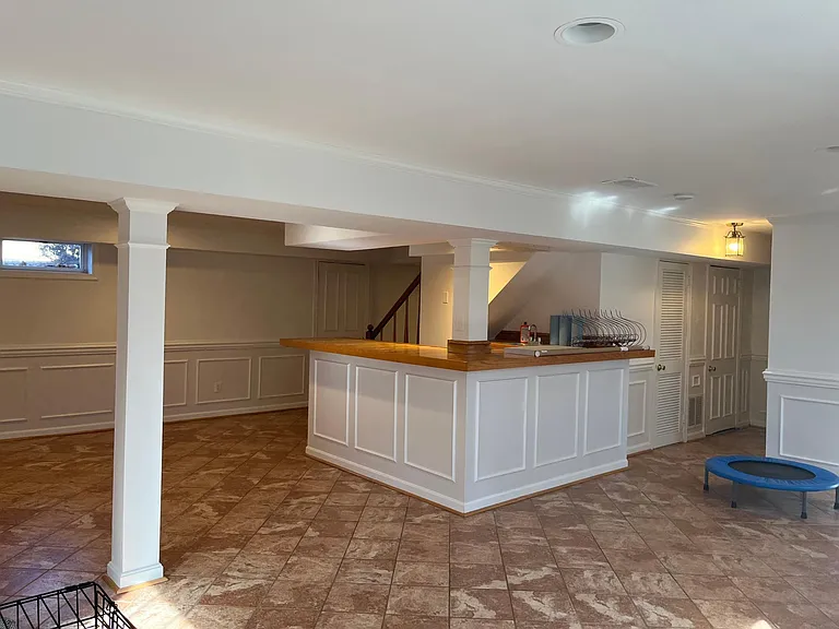 wet bar