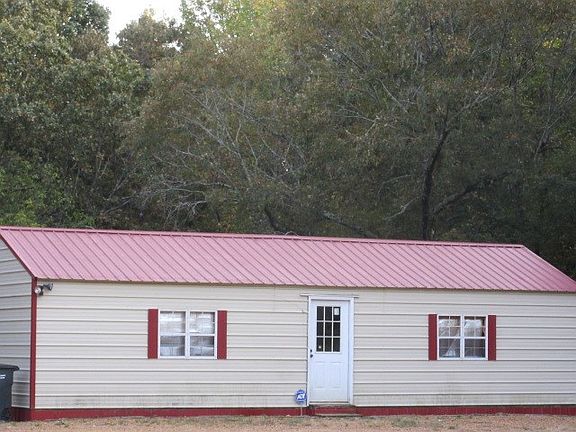 4th image of 67 Katherine Dr