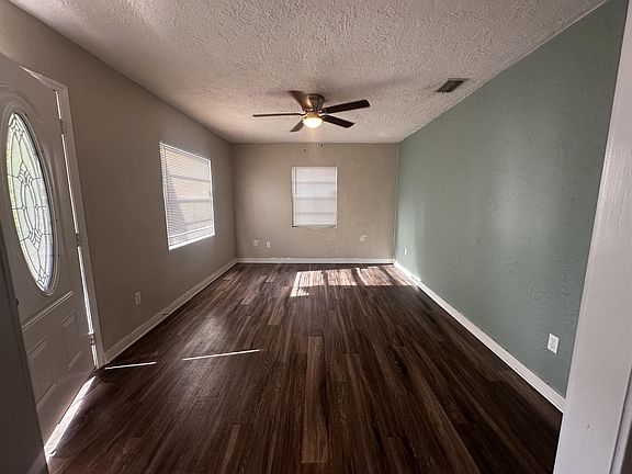 5th image of 6715 Mott Ave