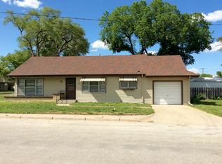 207 Nebraska Ave, Phillipsburg, KS 67661