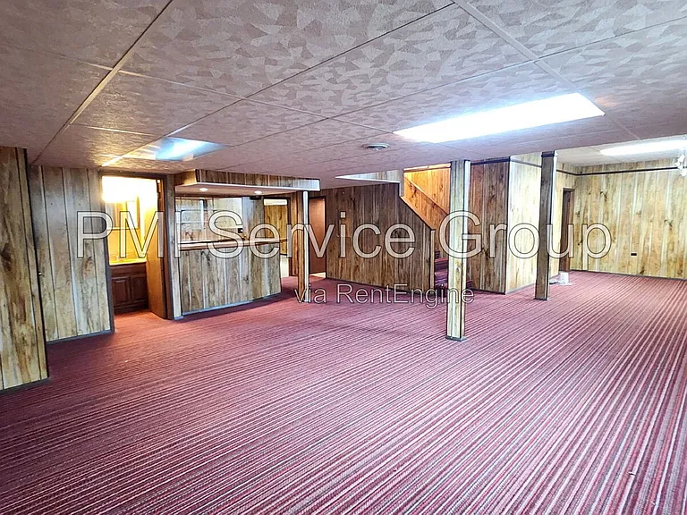 7749 Lyman Ave — Photo 18