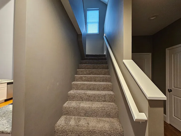 715 W 2nd St — Photo 21