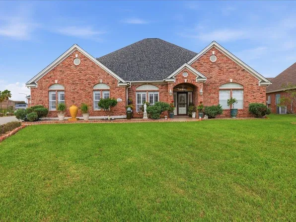 7886 Regency Dr, Port Arthur, TX 77642
