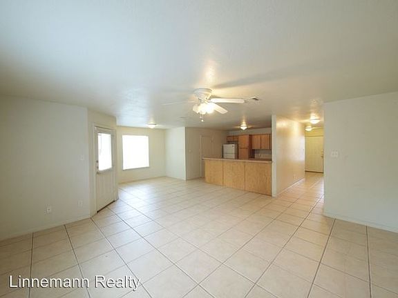 5th image of 2101 Jennifer Dr APT B
