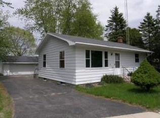 1222 W Main St, Princeton, WI 54968
