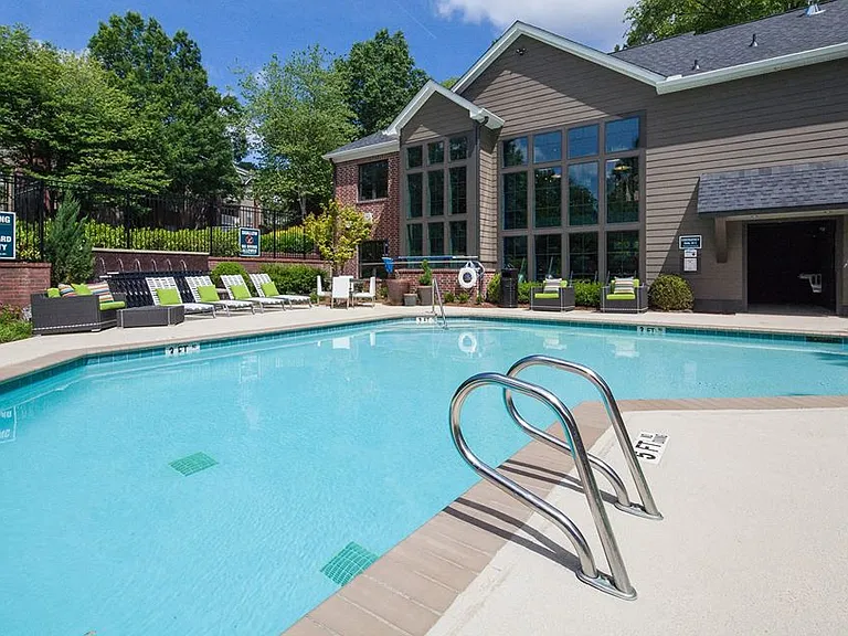 The Pointe at Lenox Park — Photo 12