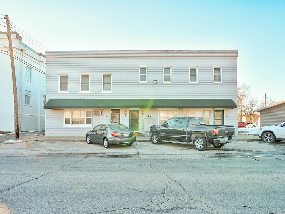 2nd image of 213 N Marion Ave #7