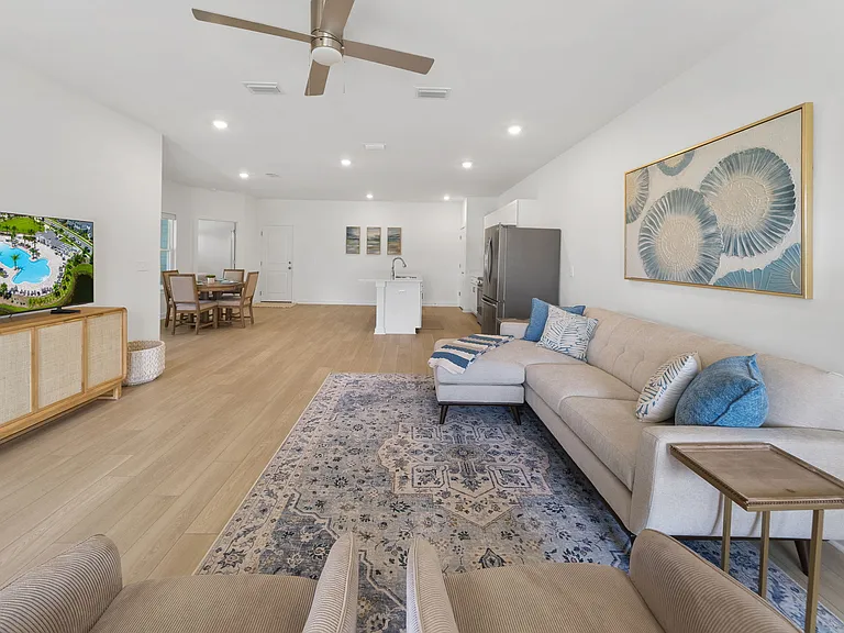 2316 Discovery Loop — Photo 3