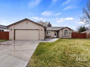 2730 N Old Stone Way, Meridian, ID 83646