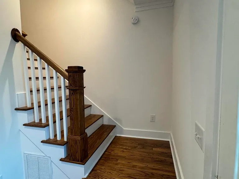 100 Jefferson St — Photo 18