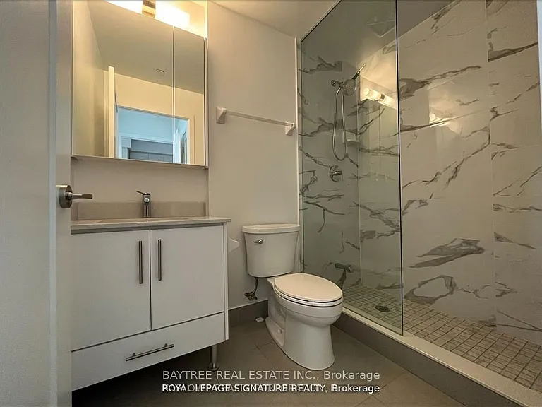 95 Oneida Cres #409 — Photo 4