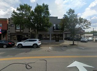 242 S Market St, Wooster, OH 44691