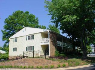 2810 Carriage Dr APT G, Winston Salem, NC 27106