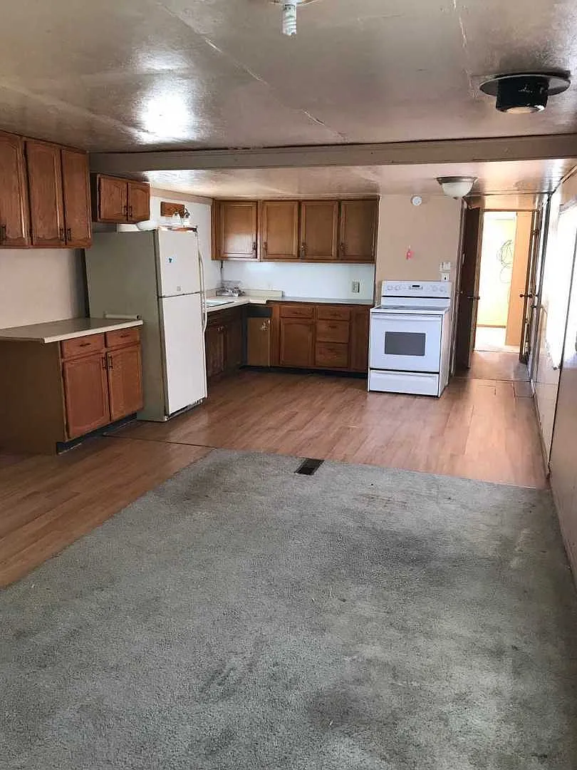 12383 Lazy Acres Trailer Park — Photo 1