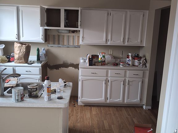 2nd image of 5702 Cambridge Ln