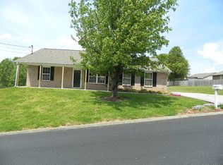 7326 Lyle Bend Ln, Knoxville, TN 37918
