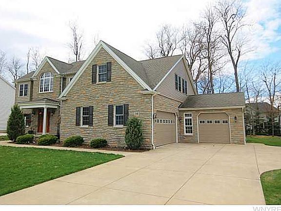 2nd image of 5944 Corinne Ln