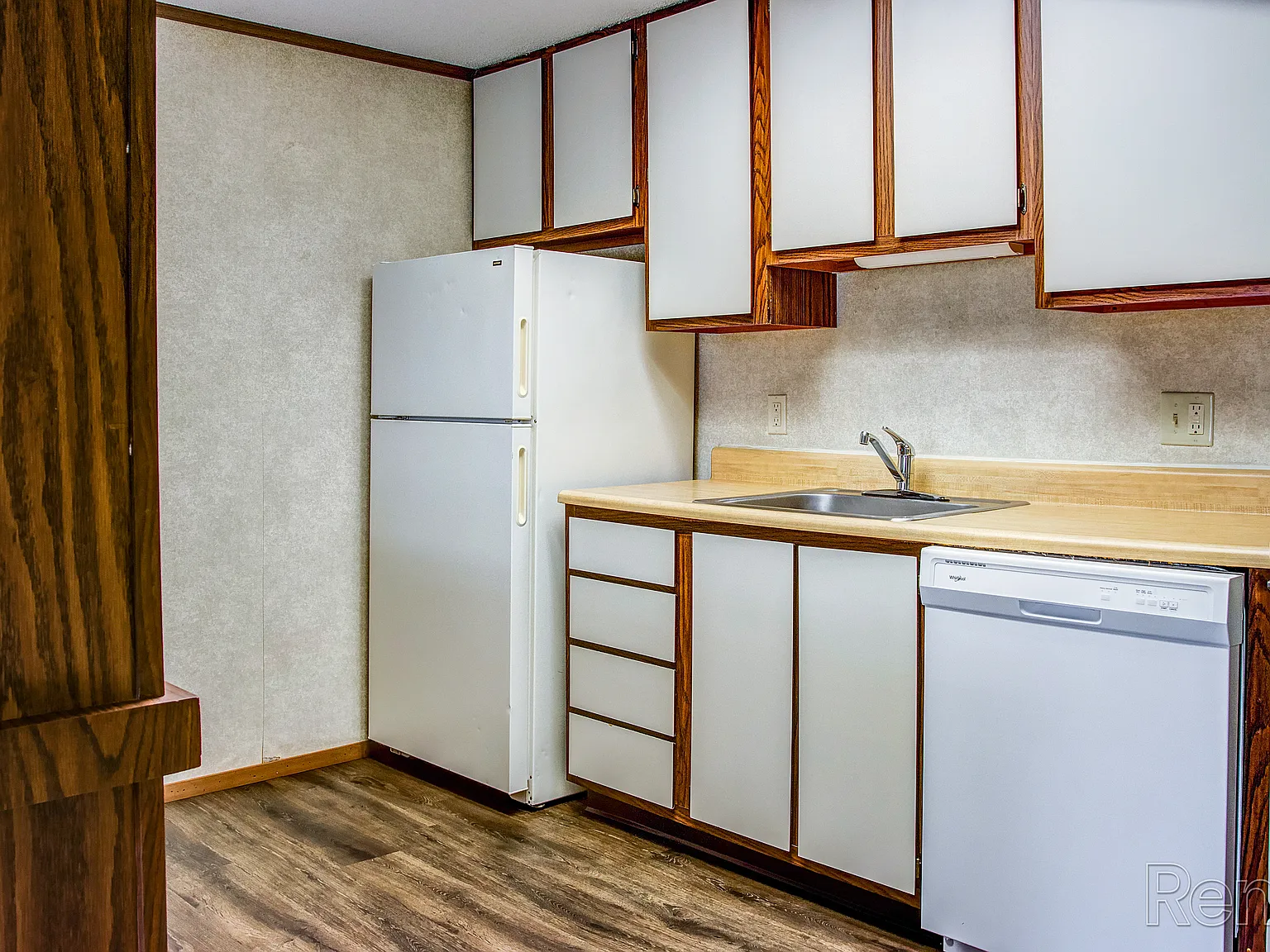 Brunswick Apartments — Photo 3