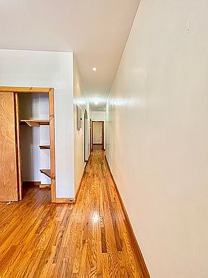 3rd image of 630 Park Pl APT 1L