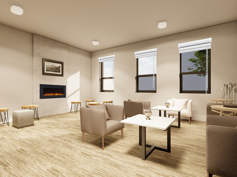 1 Everett Lounge