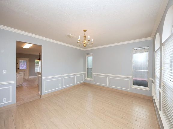 5th image of 16522 Terrace Hollow Lane