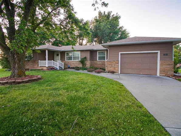 102 Sooner Dr, Stroud, OK 74079