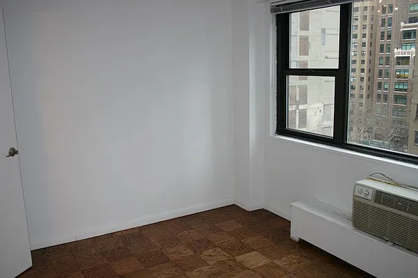 Rented by Carlyle Property Management | media 1