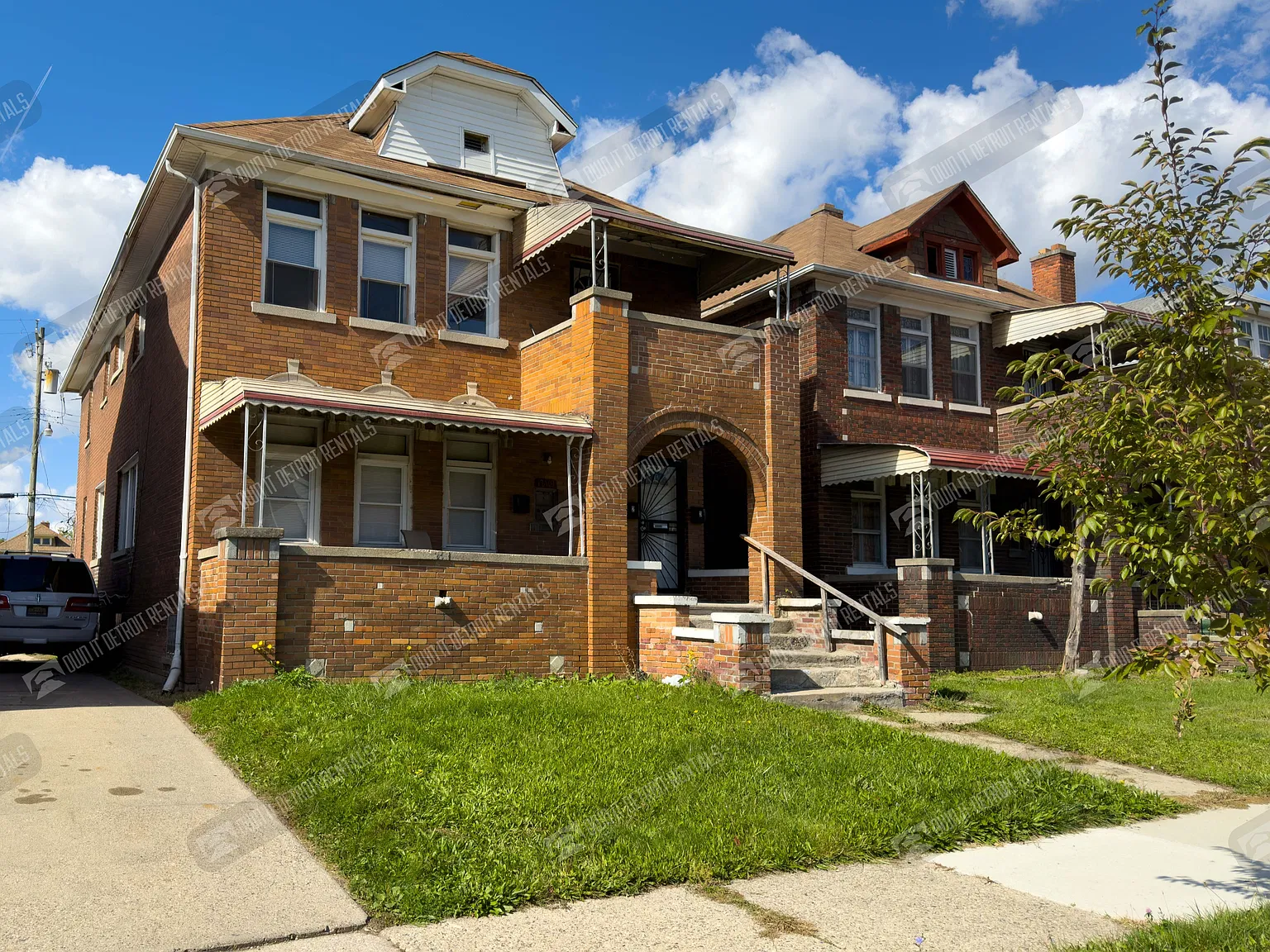 Lower Unit Multi Family 3 Bed 1 Bath — Photo 1