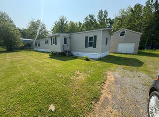 11 Maple St, Milford, ME 04461