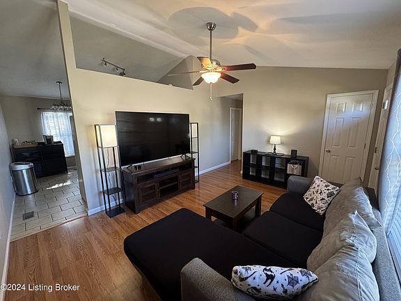 5th image of 6714 Fenske Ln