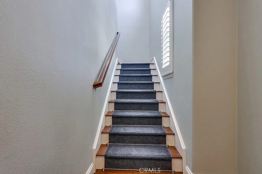 2 bed, 1261 sqft, $3,750 — Photo 3