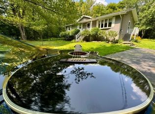 26 Van Leuven Rd, Lake Ariel, PA 18436