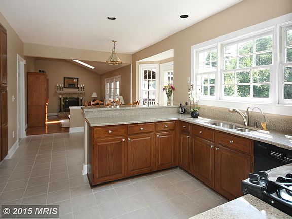 2nd image of 15127 Stillfield Pl