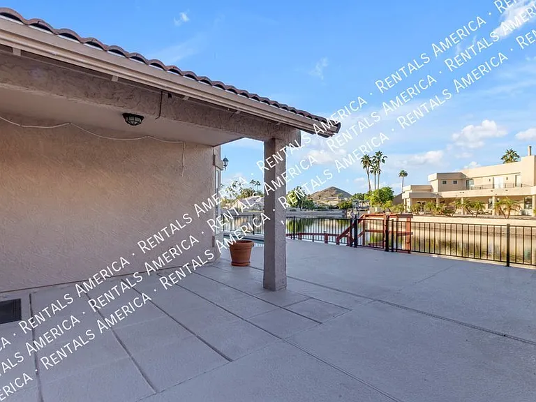 5822 W Abraham Ln — Photo 49