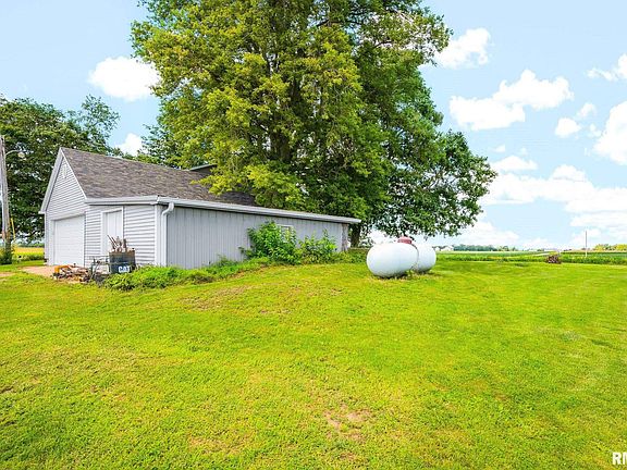 3rd image of 5886 Hittle Rd