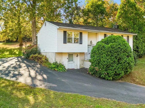 18 Williams Way, Downingtown, PA 19335