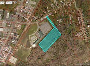 8221 Saint Andrews Church Rd, Louisville, KY 40258